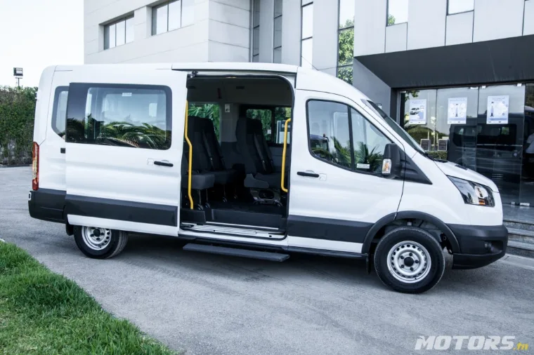 Ford transit 15 passagers Clearance